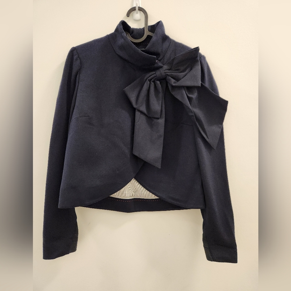 NWOT Alice + Olivia navy blue blazer with bow